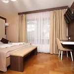 Nova Bed & Breakfast 3*