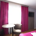 Nova 3*