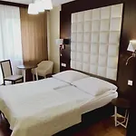 Nova Bed & Breakfast 3*