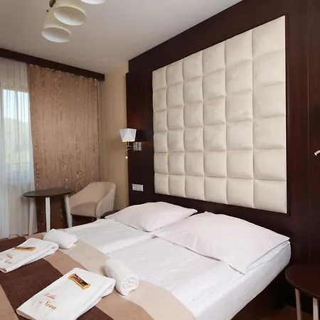 לינה וארוחת בוקר Nova ויסלאו