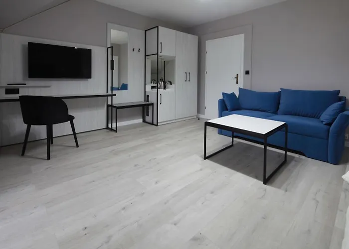 Nova לינה וארוחת בוקר